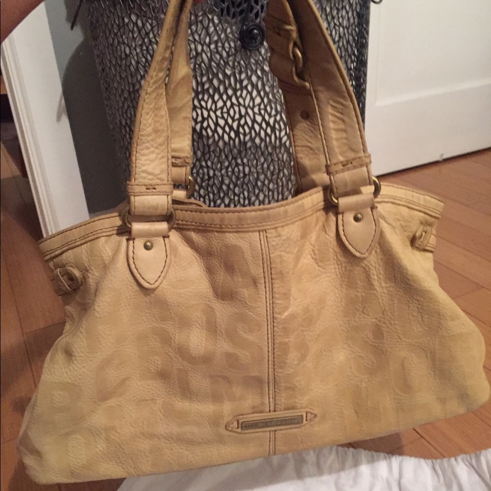 Leather shoulder bag